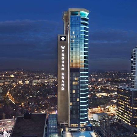 Wyndham Grand Istanbul Levent Hotel & Conference Center Exterior foto Wyndham Grand San Antonio