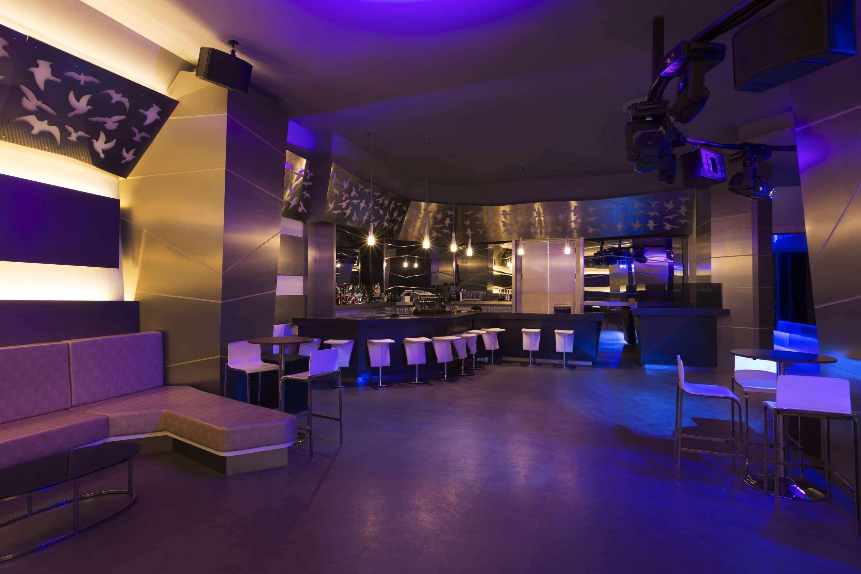 Wyndham Grand Istanbul Levent Hotel & Conference Center Exterior foto The interior of the nightclub