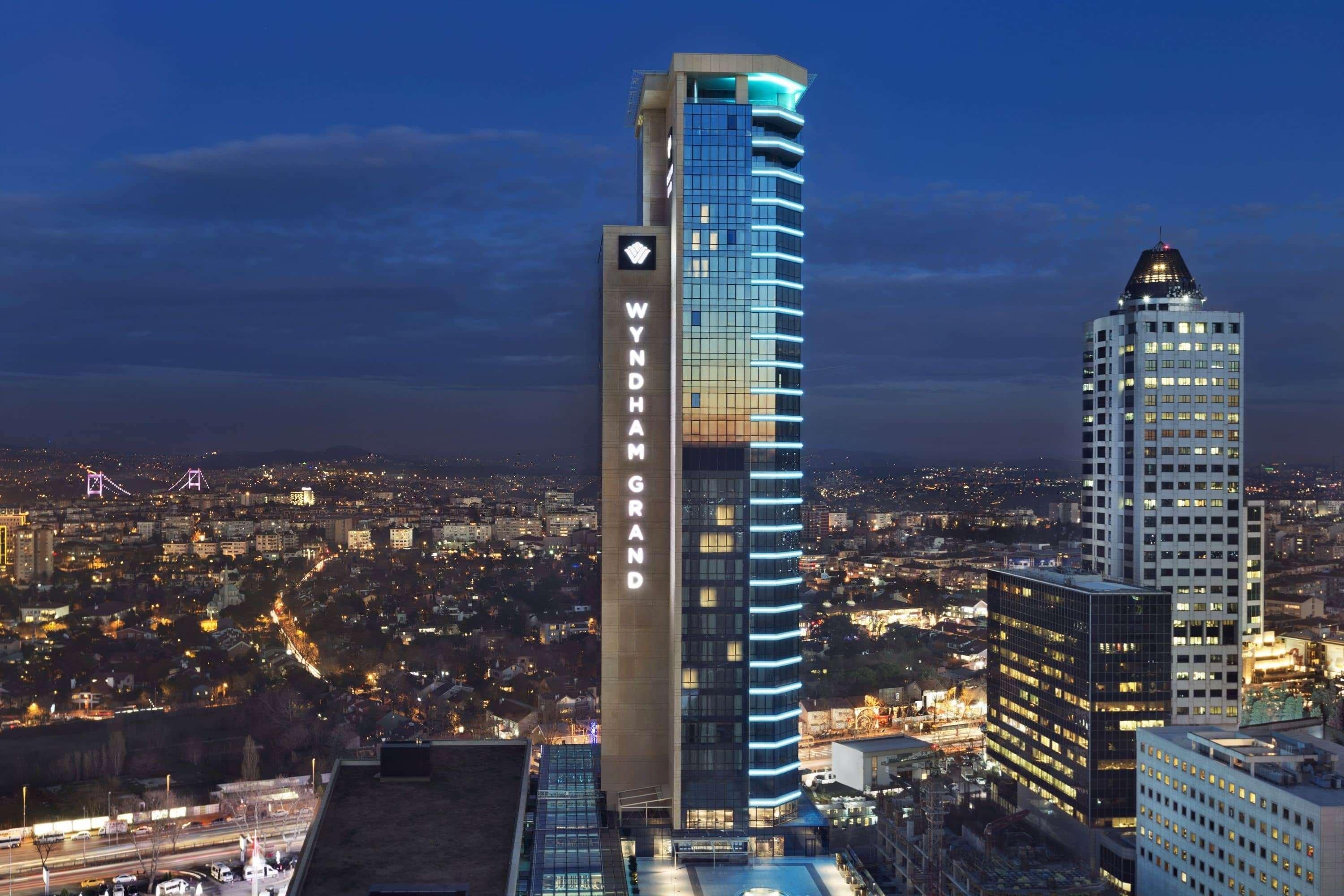 Wyndham Grand Istanbul Levent Hotel & Conference Center Exterior foto Wyndham Grand San Antonio
