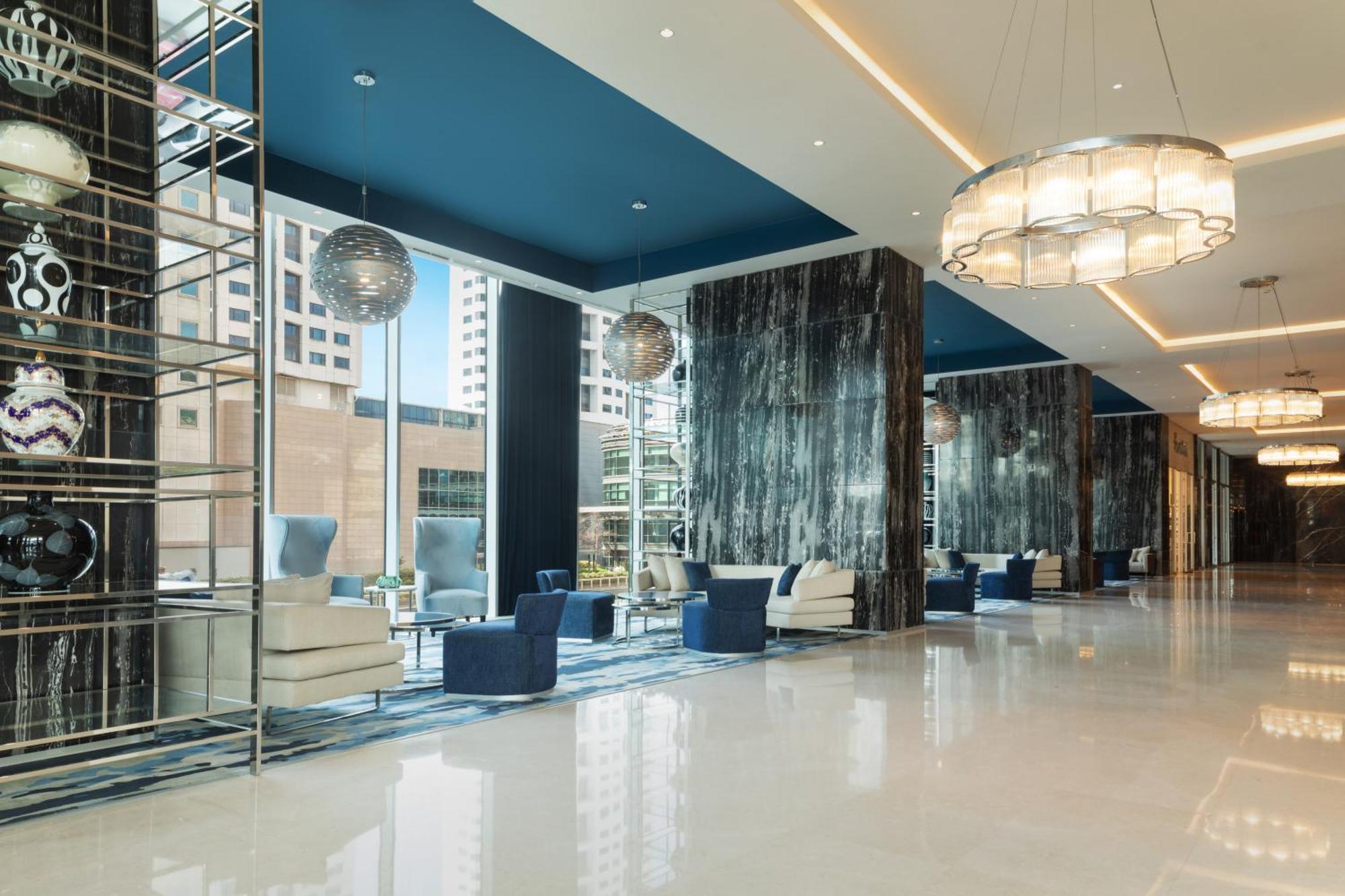 Wyndham Grand Istanbul Levent Hotel & Conference Center Exterior foto Lobby